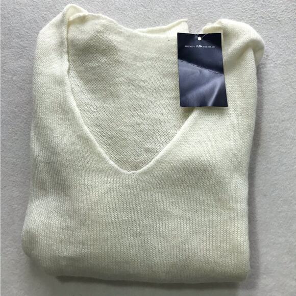 Brandy Melville womens OS v neck long sleeve mohair wool blend white sweater NWT - Picture 10 of 10